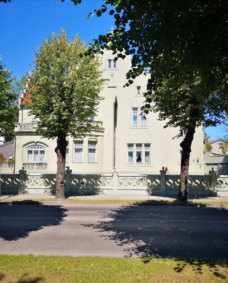 Green Leaf Apartments Liepāja Exterior foto
